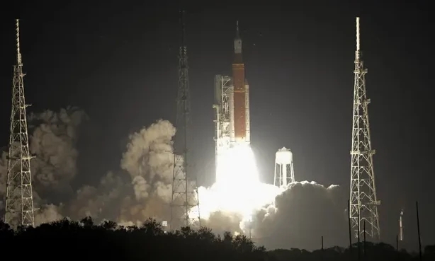 NASA:宇航员有望在2030年前在月球上生活和工作